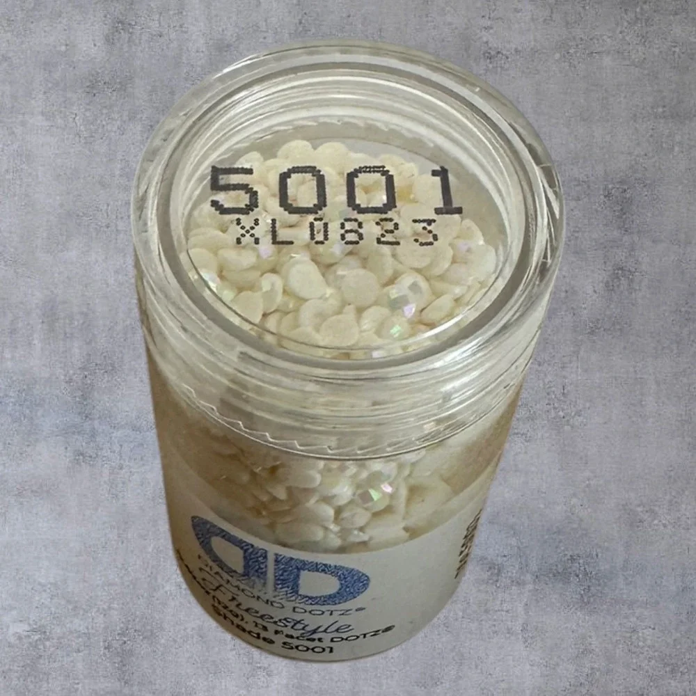 Diamond Dotz Freestyle Gems 5001 Iridescent White 2000+ Count New 13 Facet DOTZ